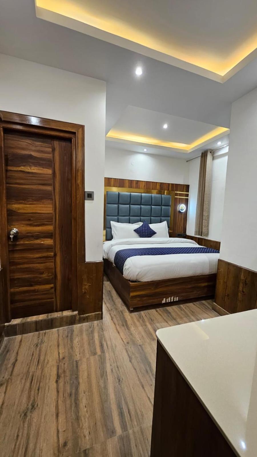 Mountain Zest- Simla Royale Near Mall Road Free Pickup From Railway Station Simla Exteriör bild