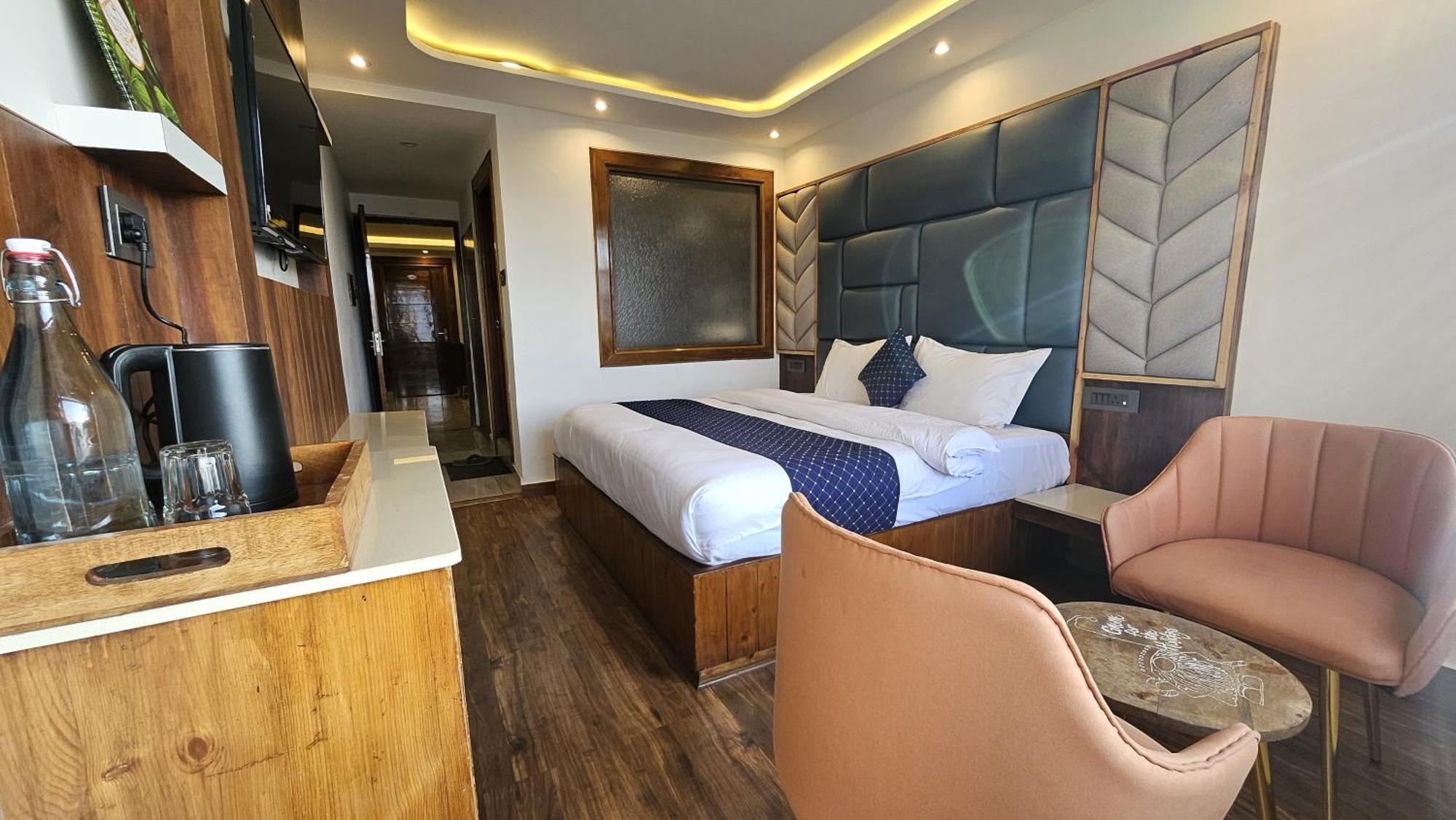Mountain Zest- Simla Royale Near Mall Road Free Pickup From Railway Station Simla Exteriör bild